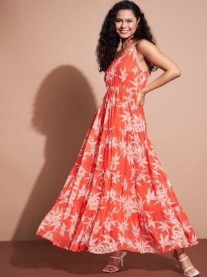 OnlyTrend Floral Printed Halter Neck Tiered Georgette Maxi Fit & Flare Dress