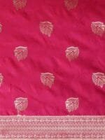 OnlyTrend Woven Design Zari Silk Blend Banarasi Saree