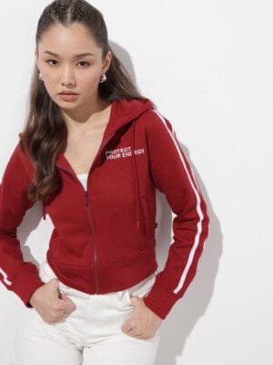 OnlyTrend Embroidered Detail Hooded Sweatshirt