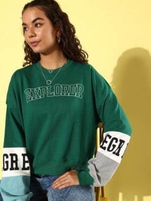 OnlyTrend. Printed Hooded Sweatshirt