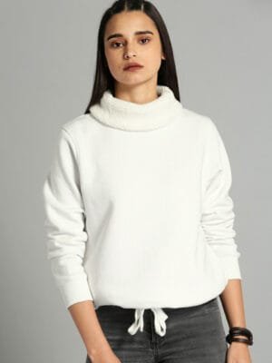 OnlyTrend Women White Solid Pullover Sweatshirt